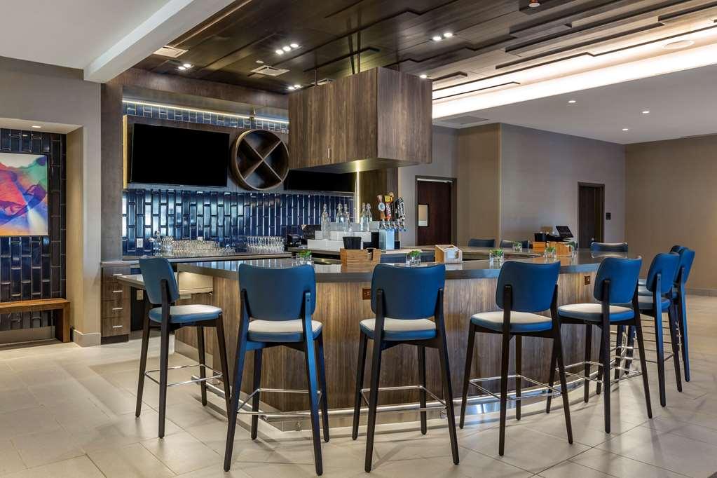 Cambria Hotel Manchester South Windsor 餐厅 照片